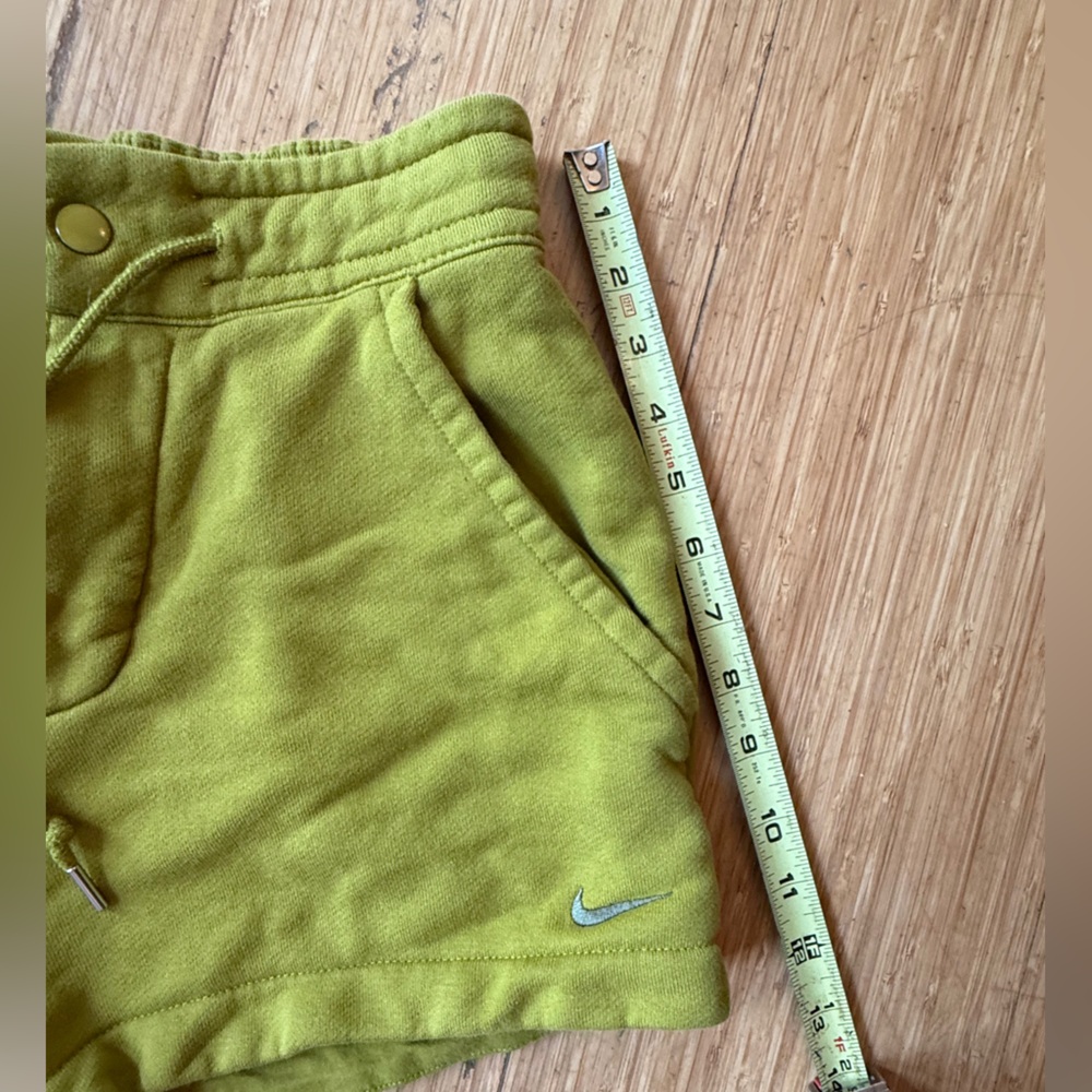 WOMENS NIKE CLUB FLEECE MID-RISE SHORTS 🎓 - Picture 7 of 7